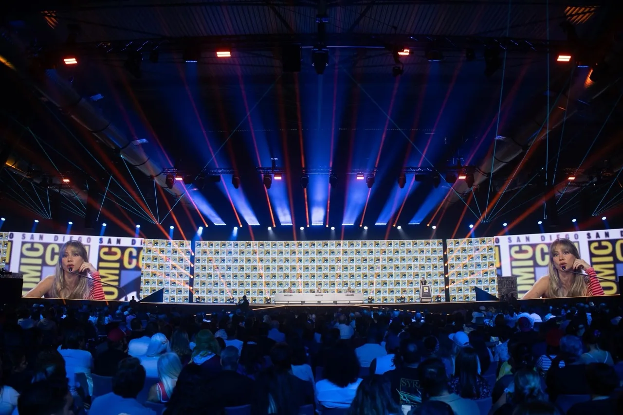 Corporate events — Conference stage with blue and red beams